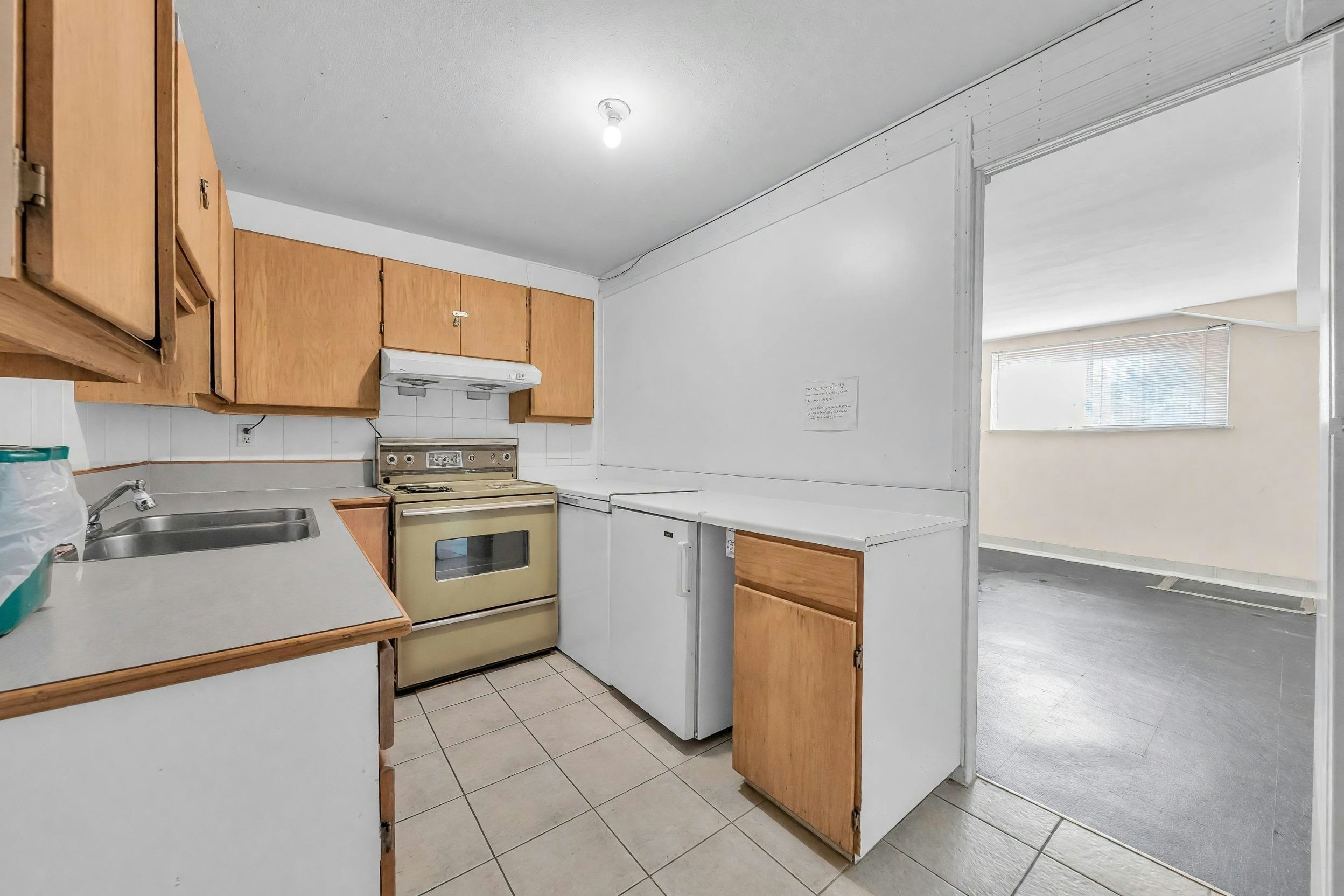 3631 Wellington Avenue, Vancouver, BC, V5R 4Z4 - 32