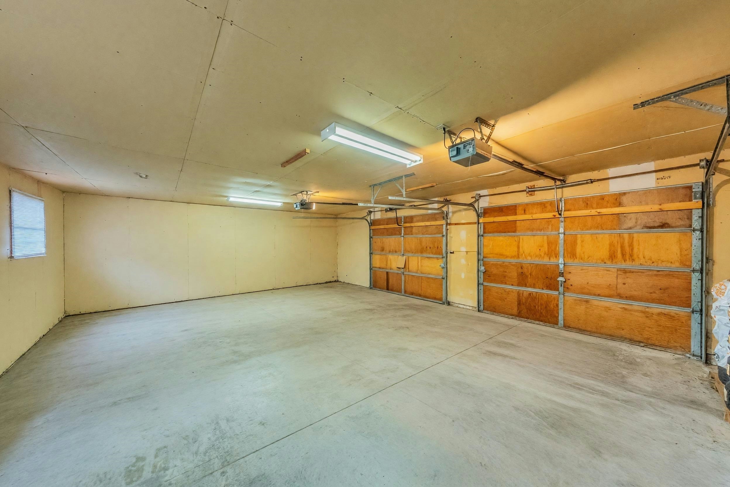 3631 Wellington Avenue, Vancouver, BC, V5R 4Z4 - 8