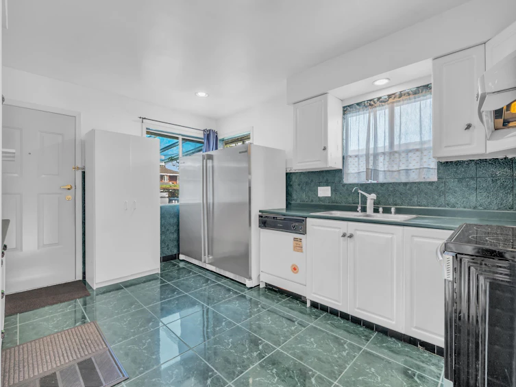 3631 Wellington Avenue, Vancouver, BC, V5R 4Z4 - 15