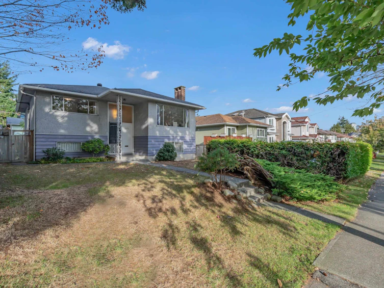 3631 Wellington Avenue, Vancouver, BC, V5R 4Z4