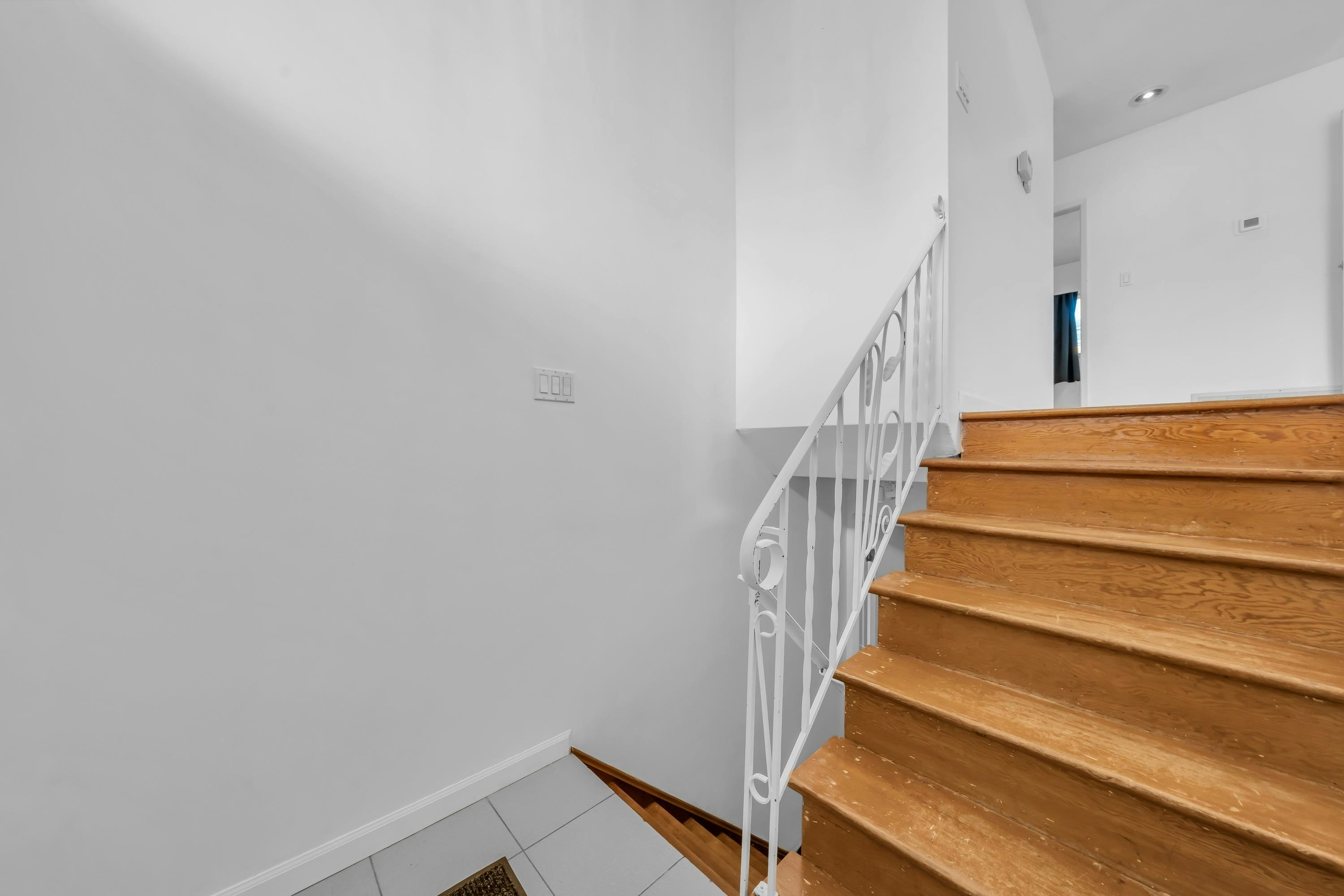 3631 Wellington Avenue, Vancouver, BC, V5R 4Z4 - 26