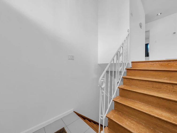 3631 Wellington Avenue, Vancouver, BC, V5R 4Z4 - 26