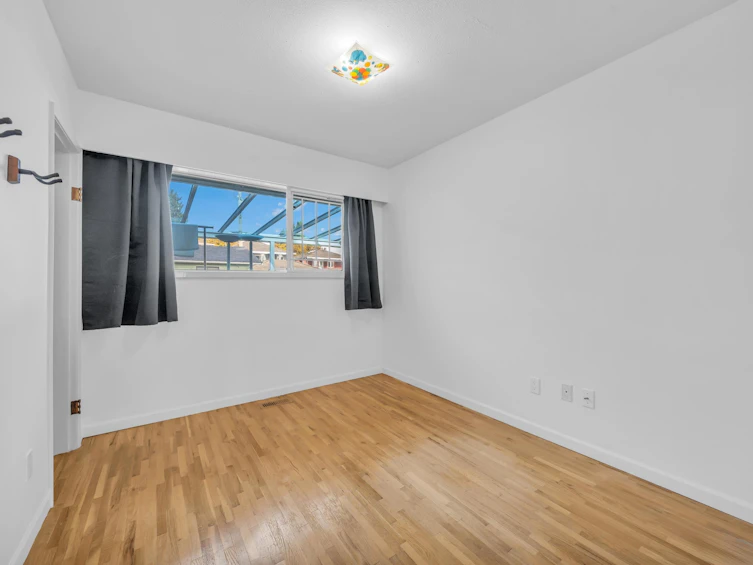 3631 Wellington Avenue, Vancouver, BC, V5R 4Z4 - 24