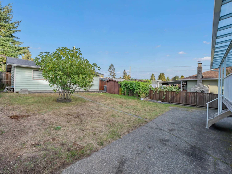 3631 Wellington Avenue, Vancouver, BC, V5R 4Z4 - 6