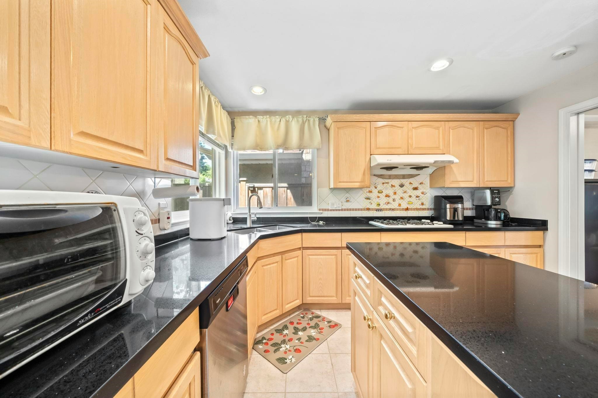 3628 Mckay Drive, Richmond, BC, V6X 3R7 - 9