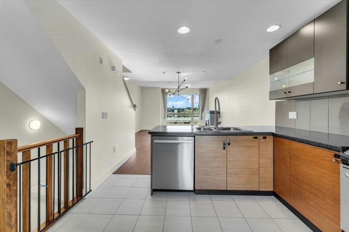 64-728 W 14th Street, North Vancouver, BC, V7M 0A8 - 14