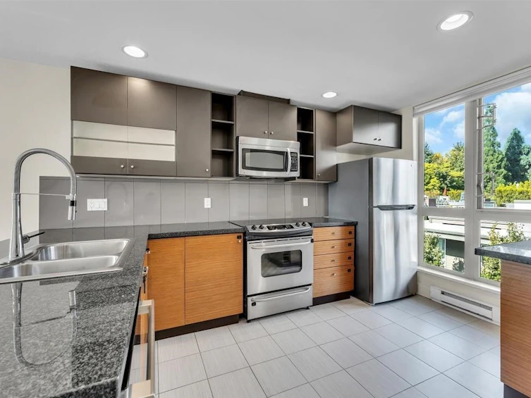 64-728 W 14th Street, North Vancouver, BC, V7M 0A8 - 11