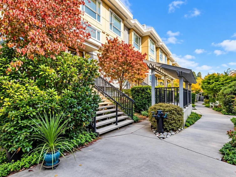 64-728 W 14th Street, North Vancouver, BC, V7M 0A8