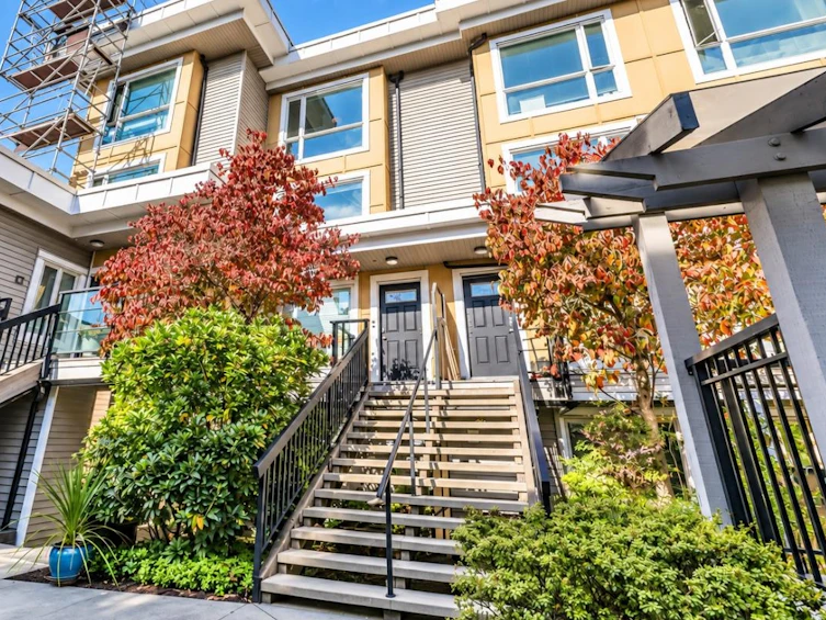 64-728 W 14th Street, North Vancouver, BC, V7M 0A8 - 2
