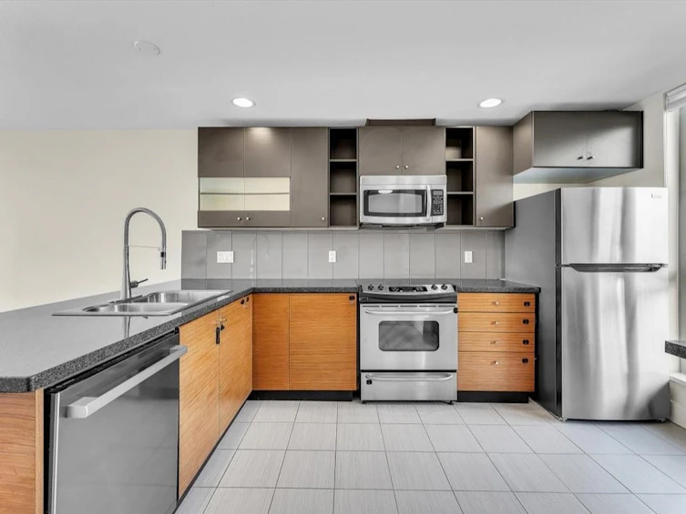 64-728 W 14th Street, North Vancouver, BC, V7M 0A8 - 12