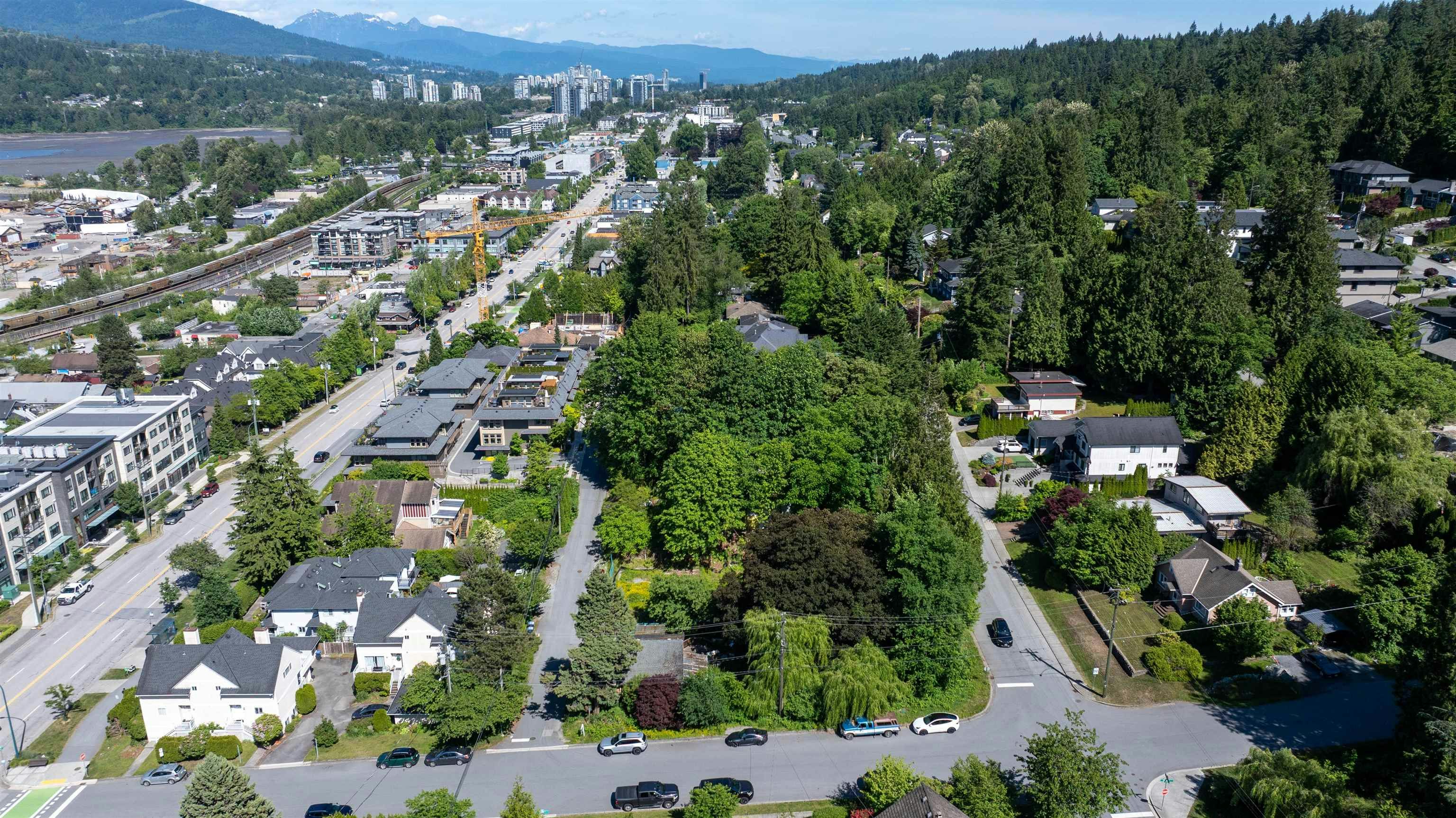 2301 St Andrews Street, Port Moody, BC, V3H 0K4 - 5