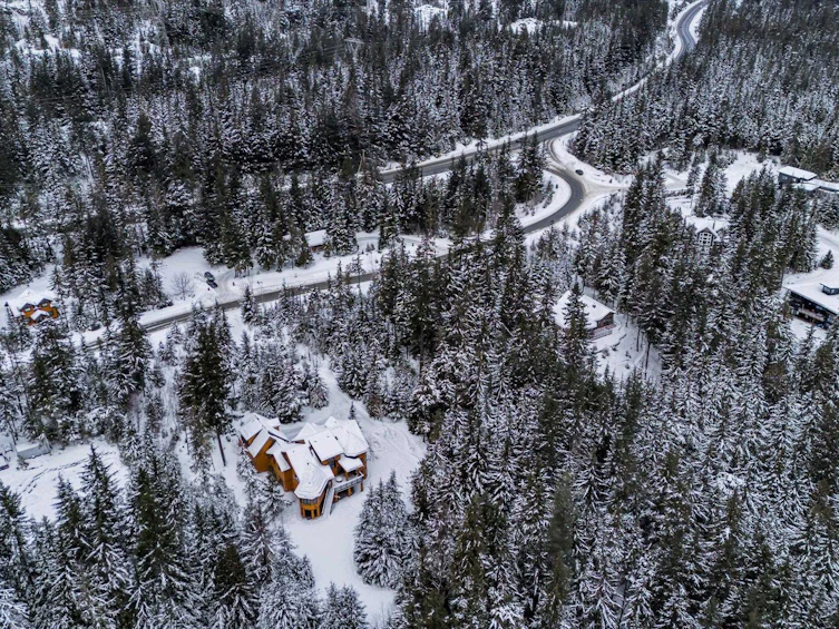 9024 Riverside Drive, Whistler, BC, V8E 1M1 - 14