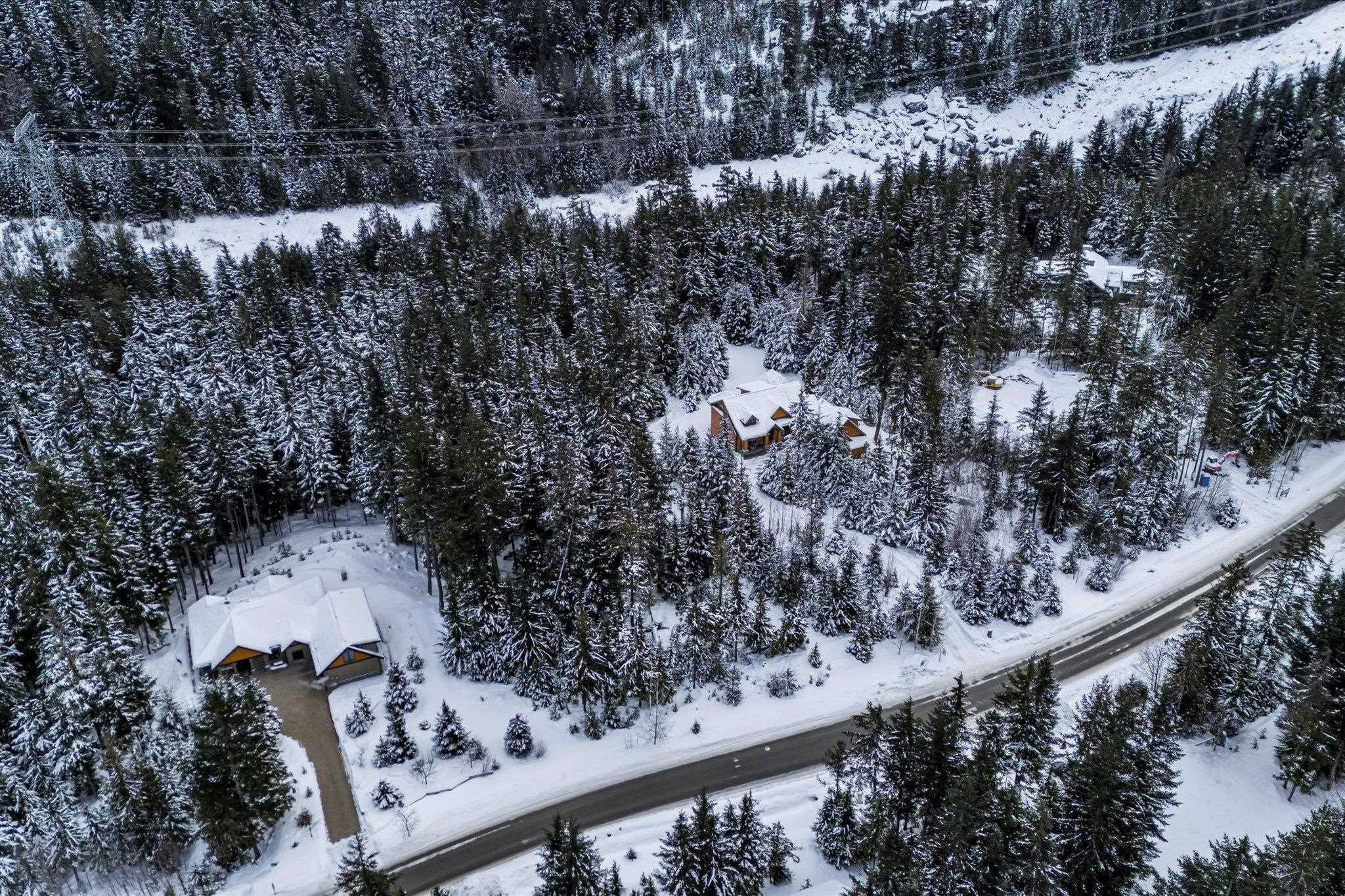 9024 Riverside Drive, Whistler, BC, V8E 1M1 - 4