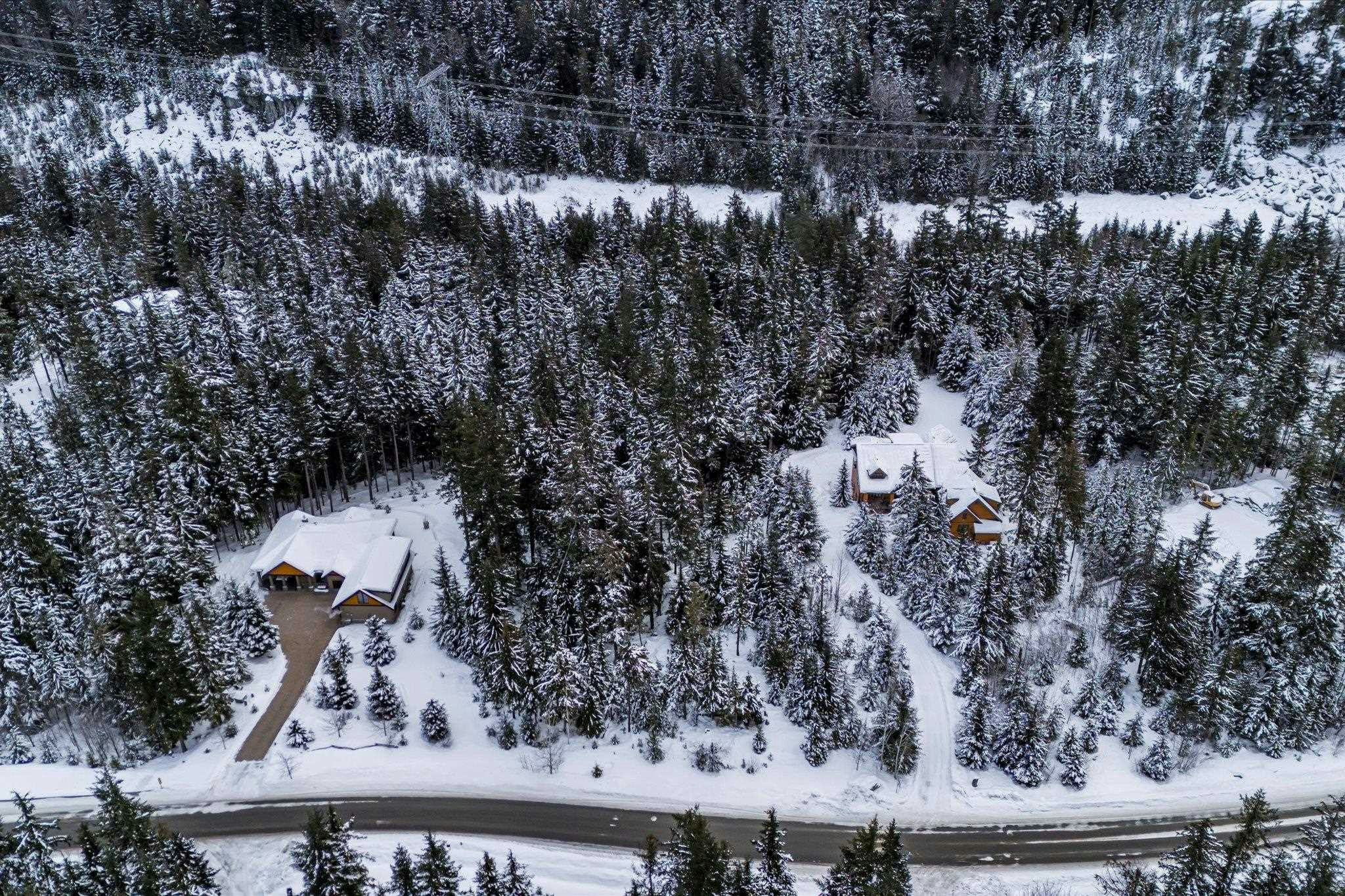 9024 Riverside Drive, Whistler, BC, V8E 1M1 - 5