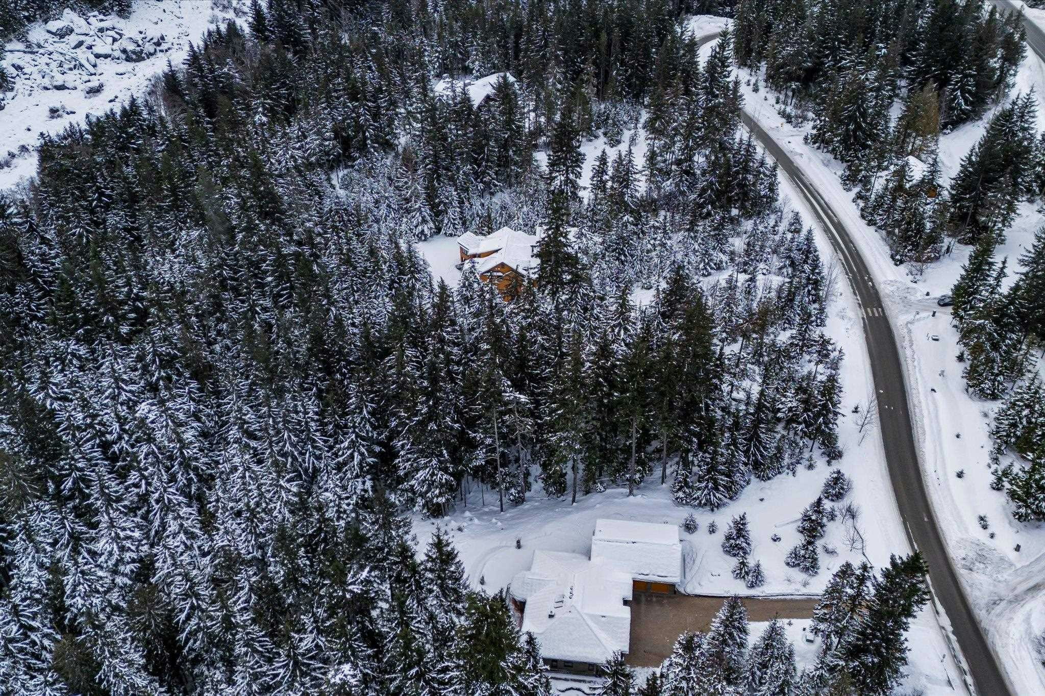 9024 Riverside Drive, Whistler, BC, V8E 1M1 - 16