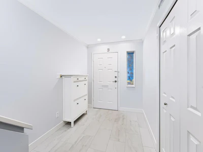 34-7040 Williams Road - 3