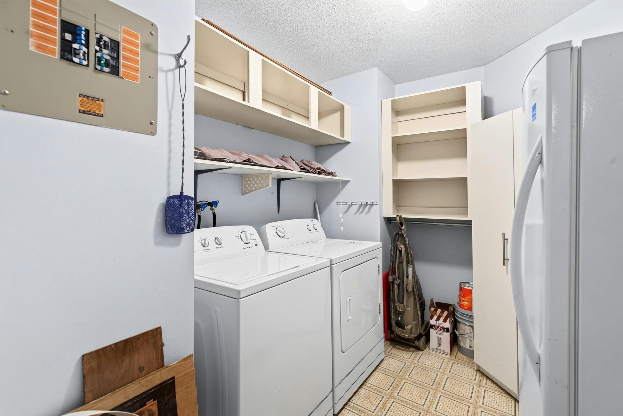 311-32833 Landeau Place - 4
