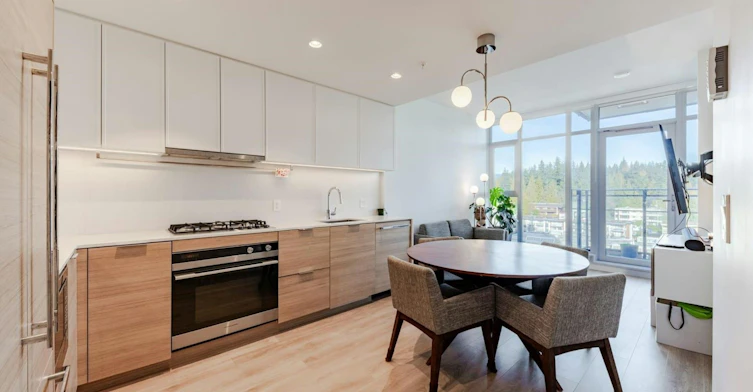 808-1045 Austin Avenue, Coquitlam, BC, V3K 0G9 - 2