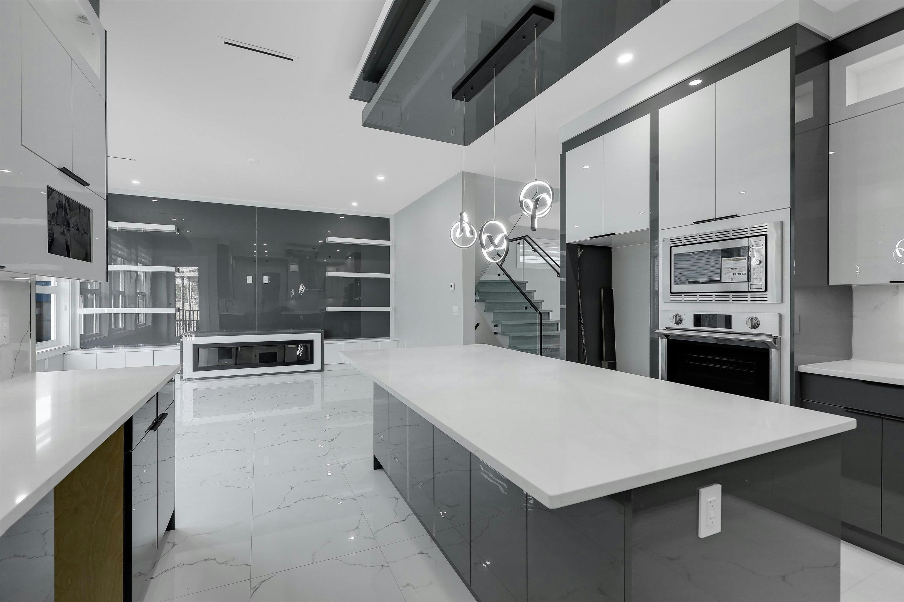 14750 62a Avenue, Surrey, BC, V3S 6N4 - 11