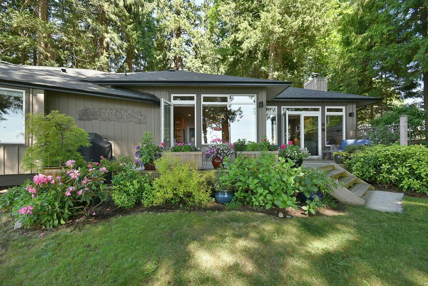 7647 Eureka Place, Halfmoon Bay, BC, V7Z 1A1 - 17