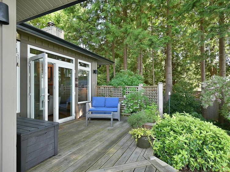 7647 Eureka Place, Halfmoon Bay, BC, V7Z 1A1 - 18