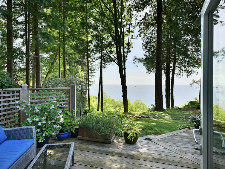 7647 Eureka Place, Halfmoon Bay, BC, V7Z 1A1 - 10
