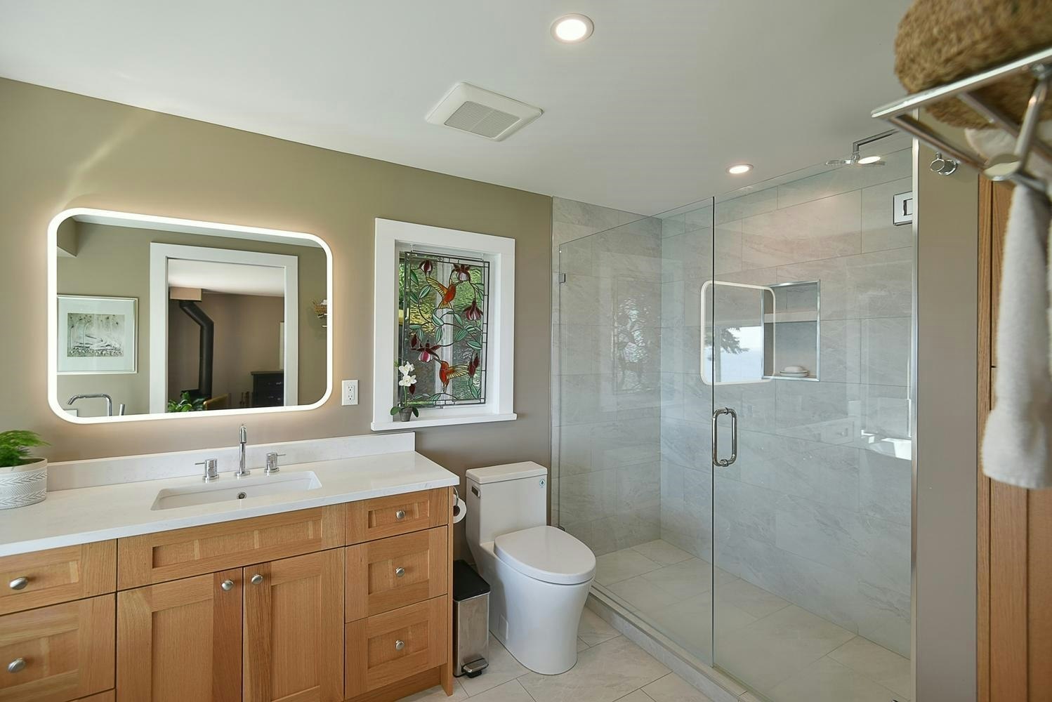 7647 Eureka Place, Halfmoon Bay, BC, V7Z 1A1 - 26
