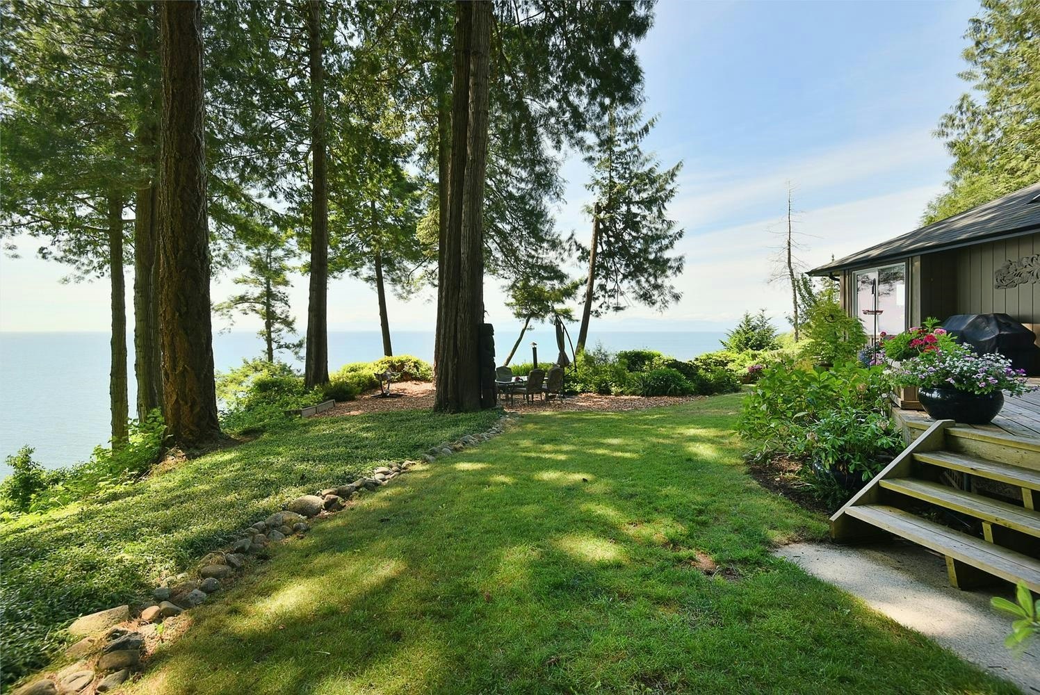 7647 Eureka Place, Halfmoon Bay, BC, V7Z 1A1 - 13