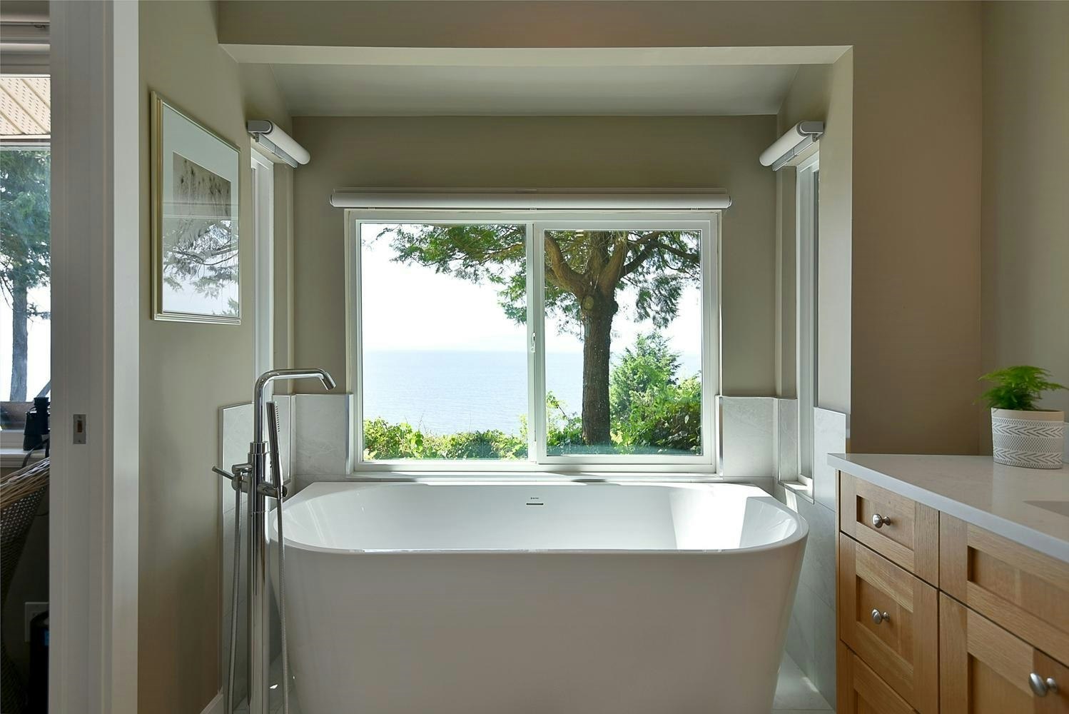 7647 Eureka Place, Halfmoon Bay, BC, V7Z 1A1 - 27