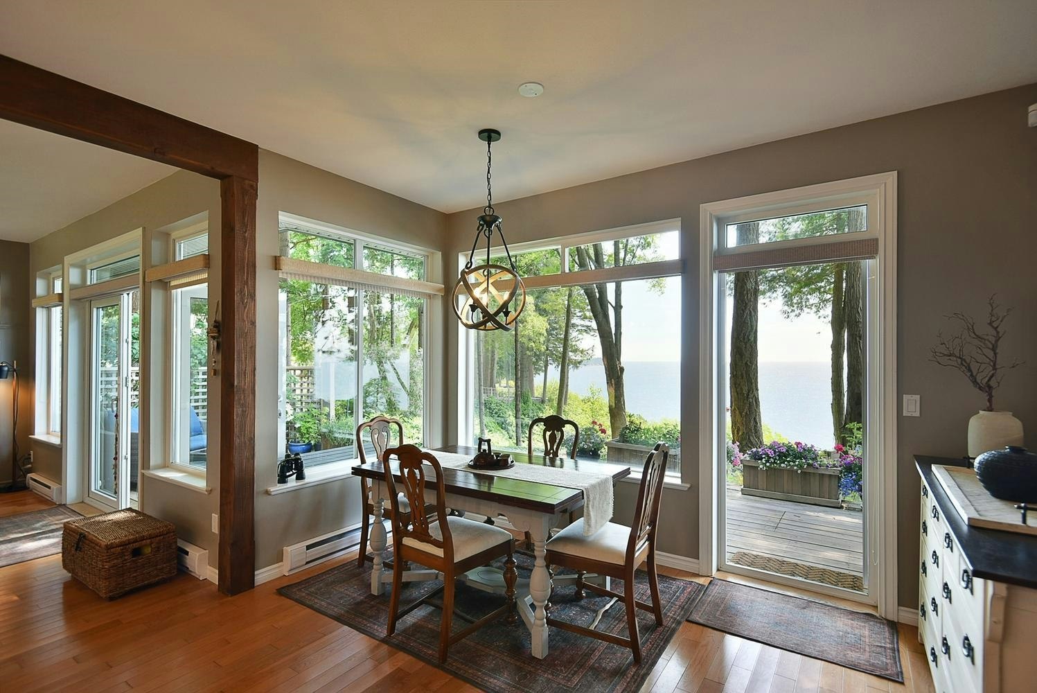 7647 Eureka Place, Halfmoon Bay, BC, V7Z 1A1 - 9