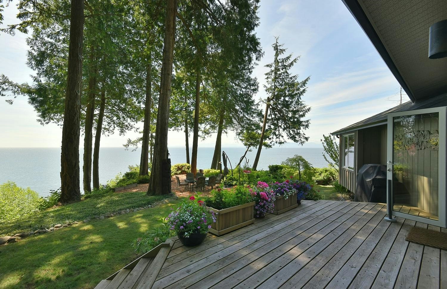 7647 Eureka Place, Halfmoon Bay, BC, V7Z 1A1 - 12