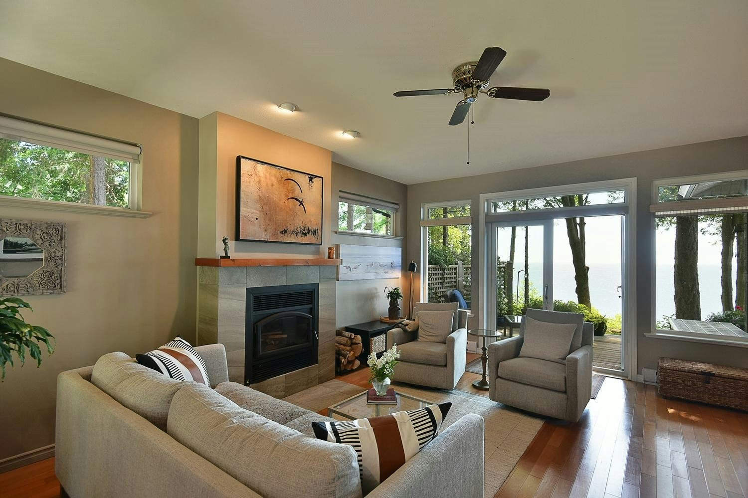 7647 Eureka Place, Halfmoon Bay, BC, V7Z 1A1 - 4