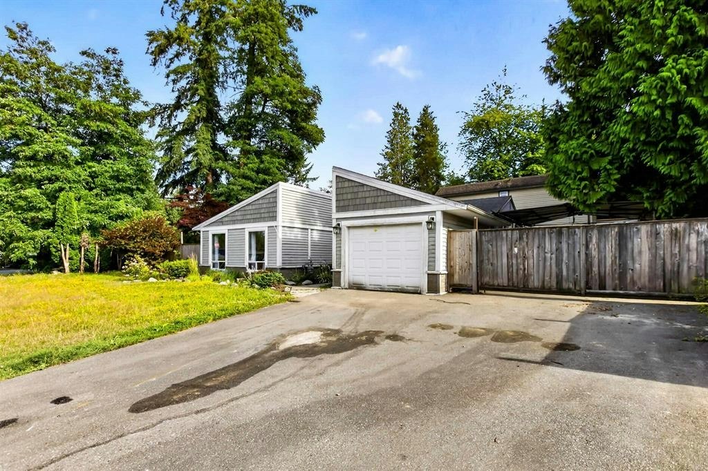 21598 Spring Avenue, Maple Ridge, BC, V4R 2K6