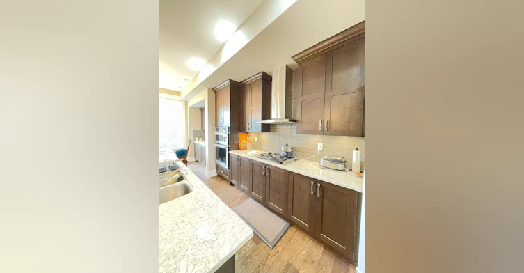3000 Helc Place, Surrey, BC, V3Z 0C7 - 3