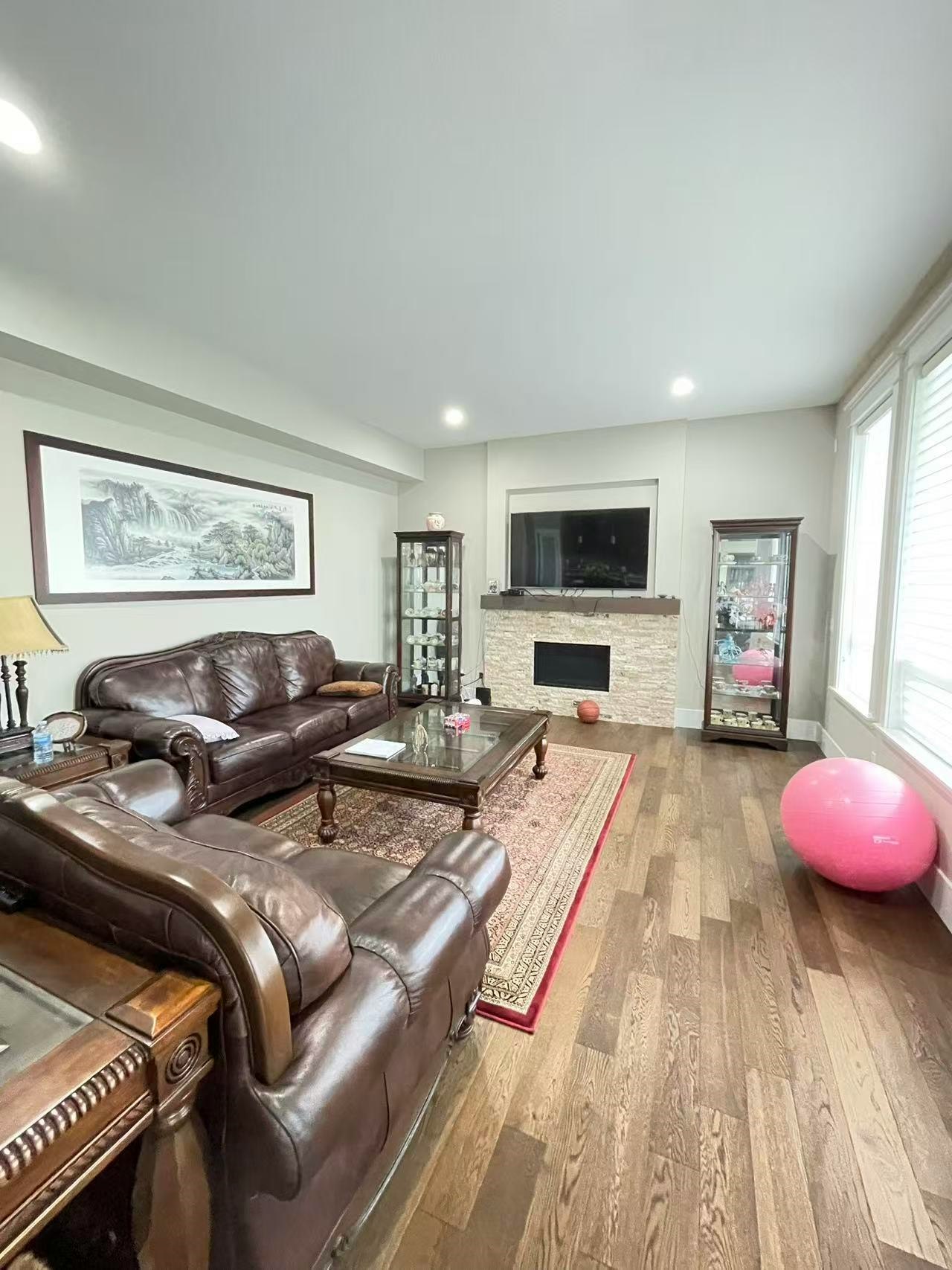 3000 Helc Place, Surrey, BC, V3Z 0C7 - 5