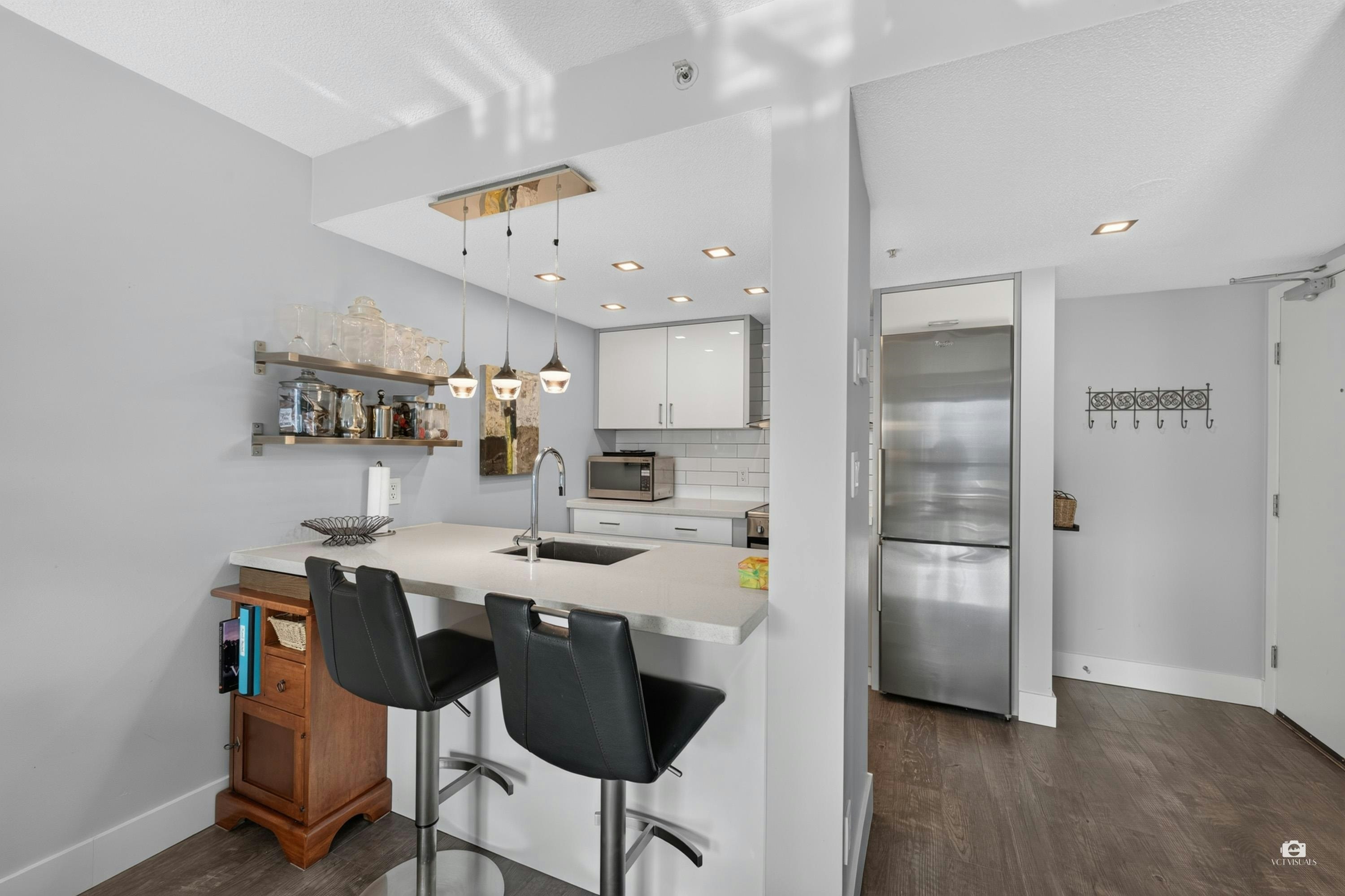 1106-1188 Howe Street - 5
