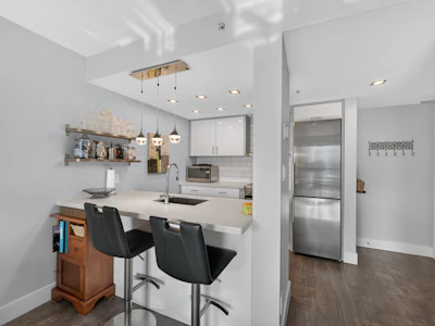 1106-1188 Howe Street - 5