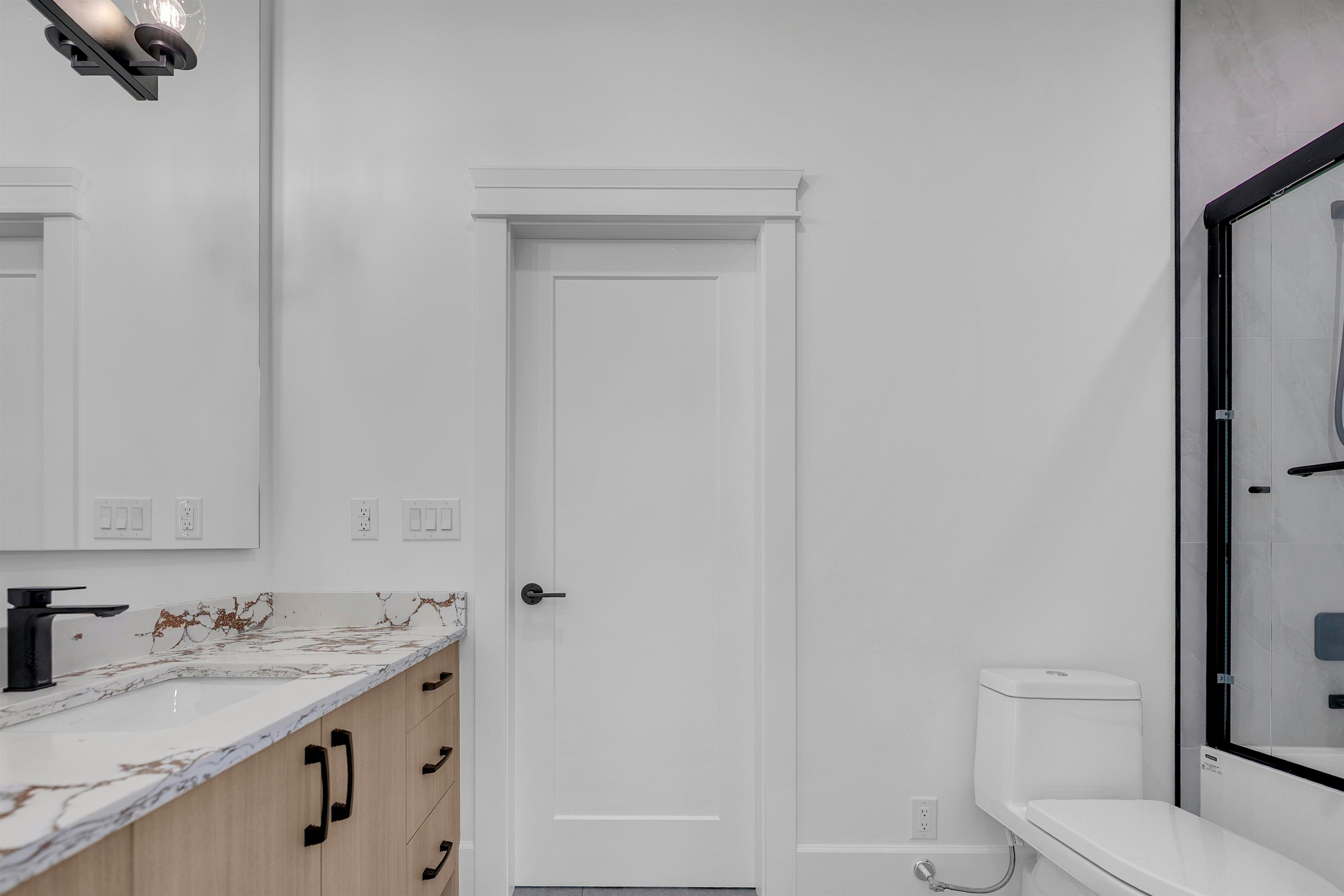 23747 Old Yale Road, Langley, BC, V2Z 2K4 - 23