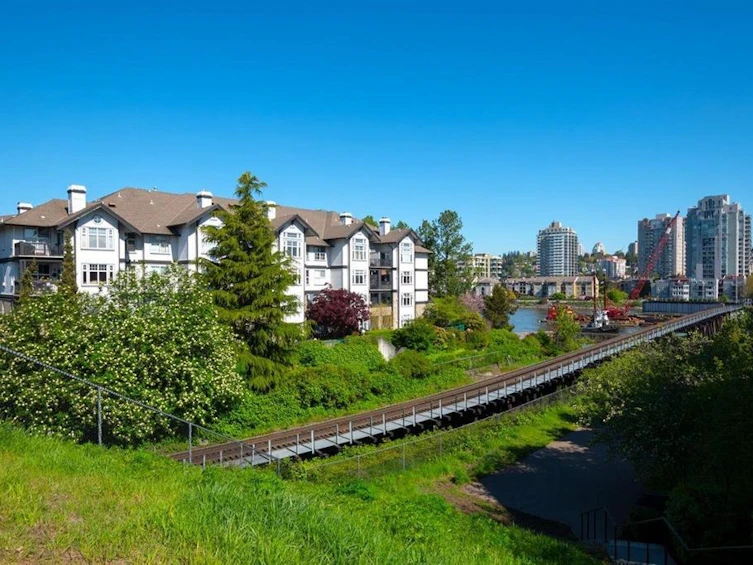 211-83 Star Crescent, New Westminster, BC, V3M 6X8 - 25