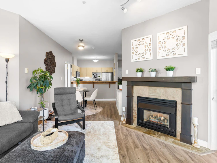 211-83 Star Crescent, New Westminster, BC, V3M 6X8 - 6