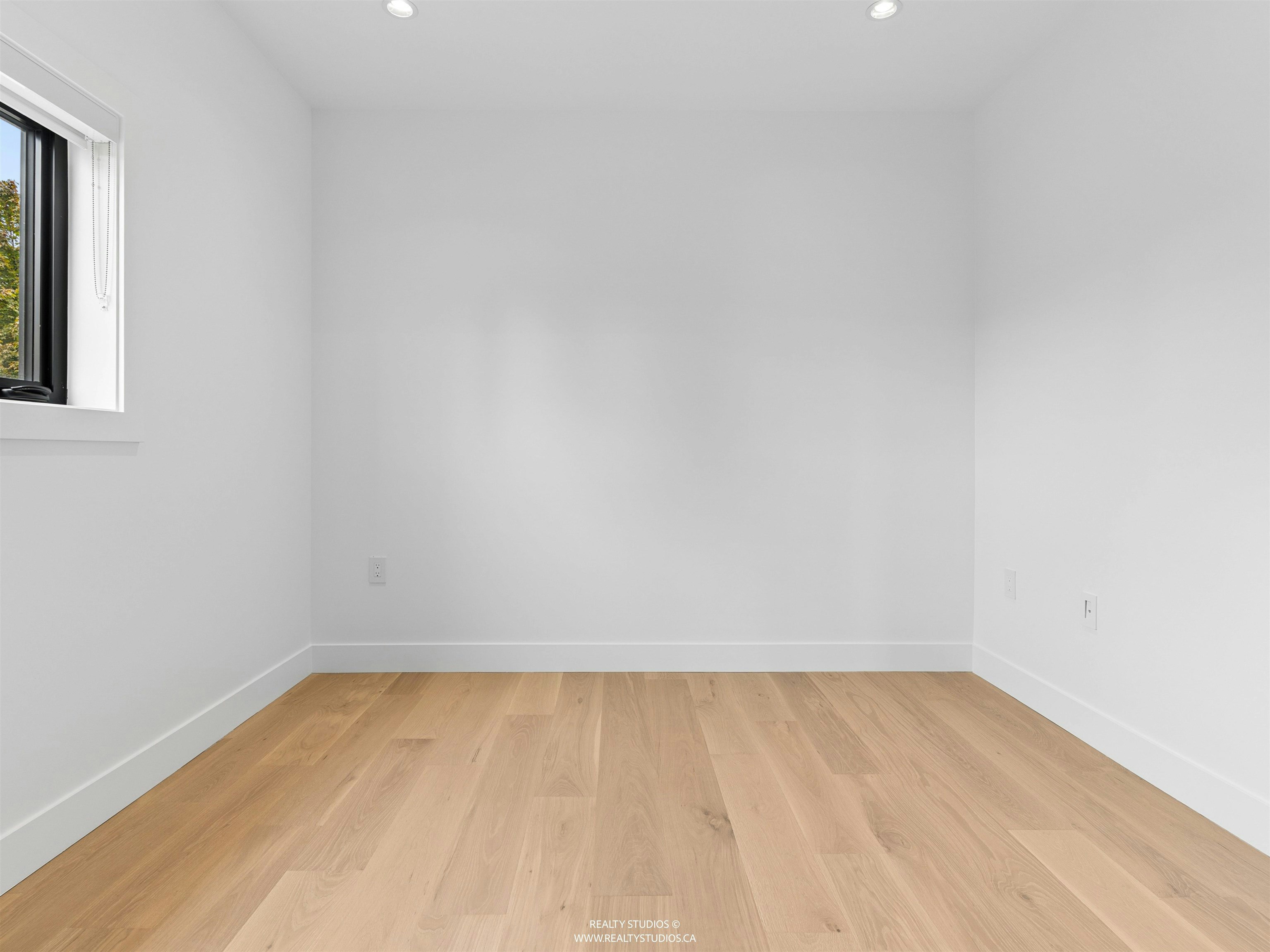 2-1986 E 8th Avenue, Vancouver, BC, V5N 1V1 - 20