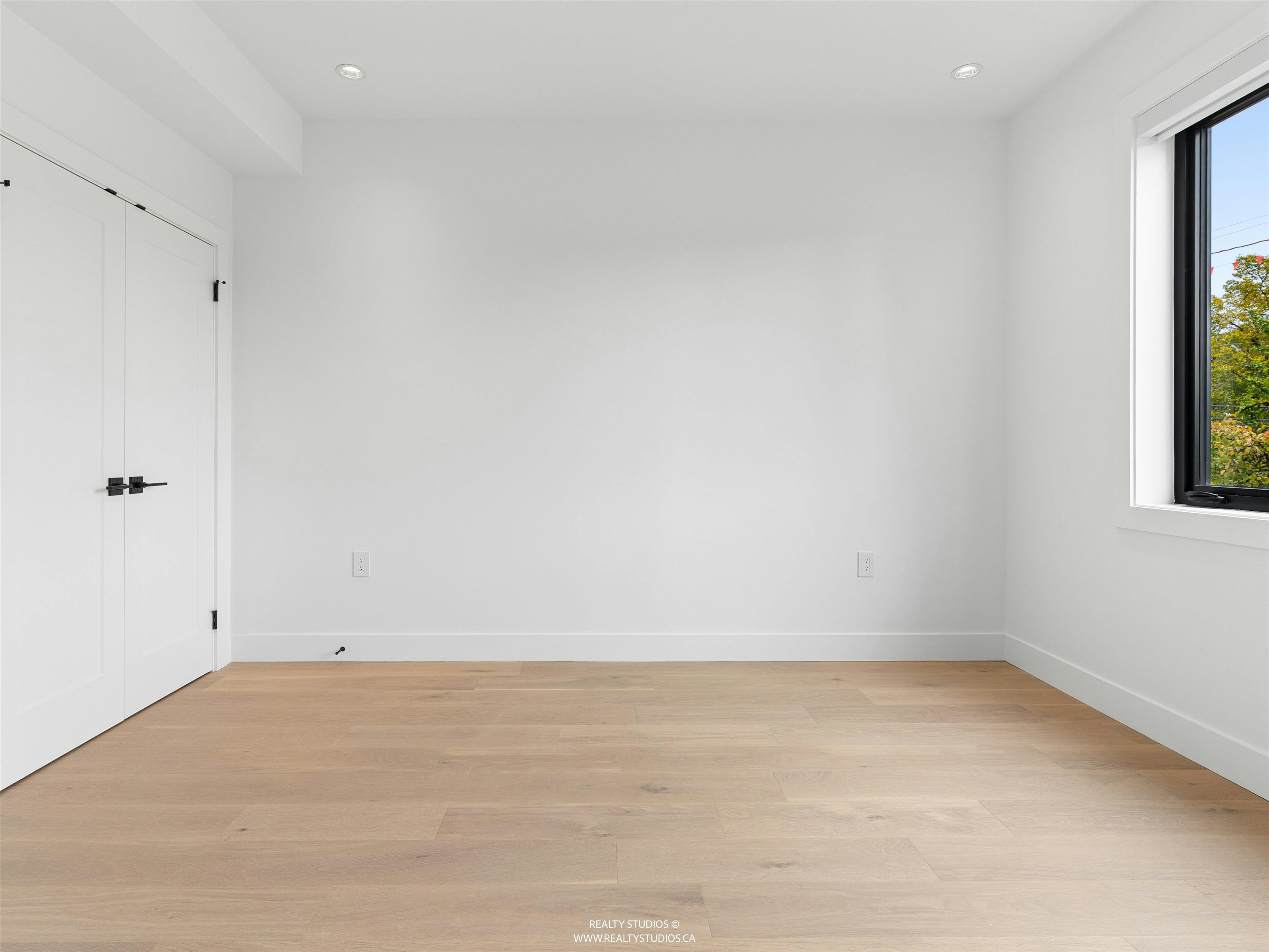 2-1986 E 8th Avenue, Vancouver, BC, V5N 1V1 - 13