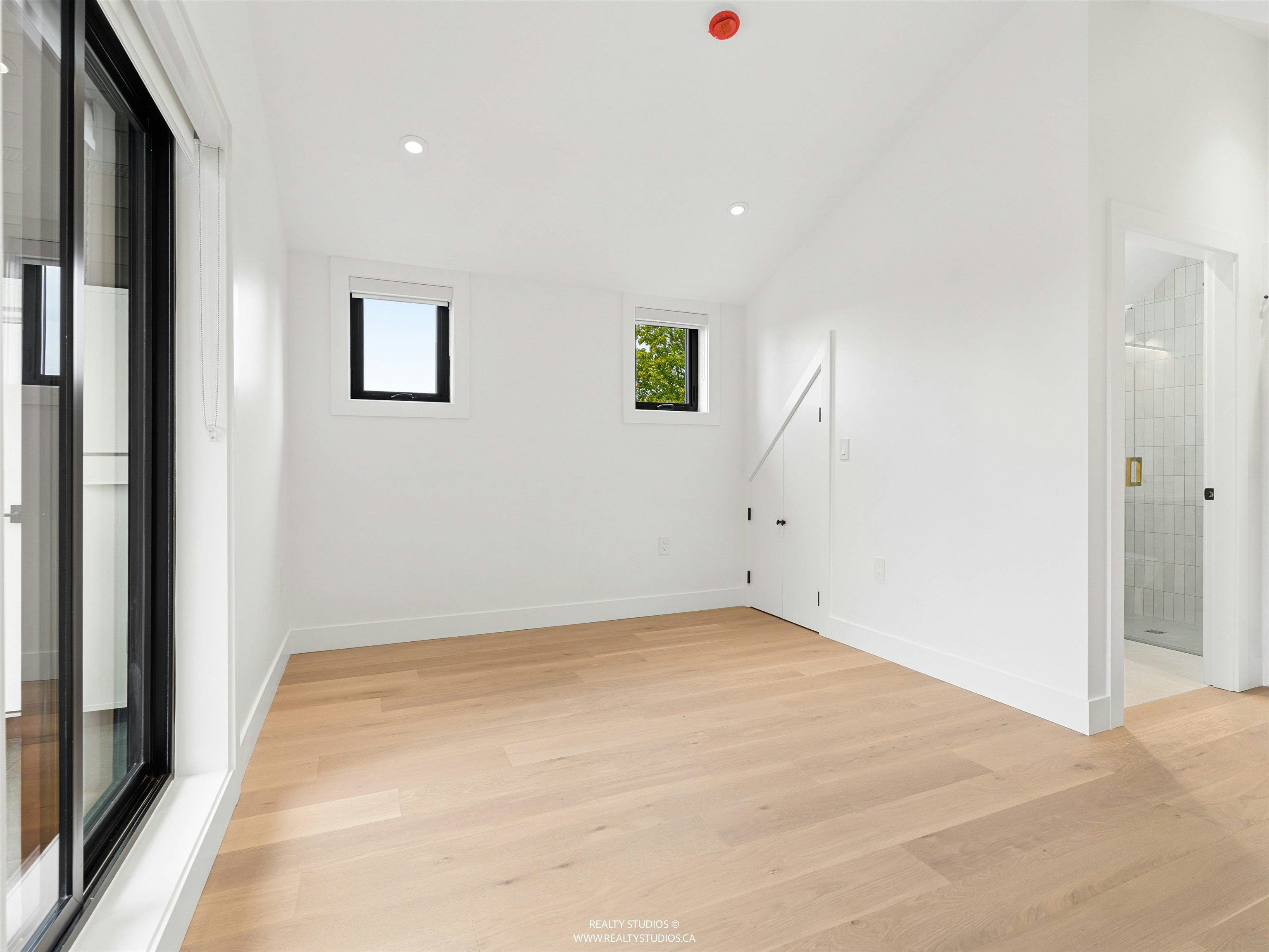 2-1986 E 8th Avenue, Vancouver, BC, V5N 1V1 - 22