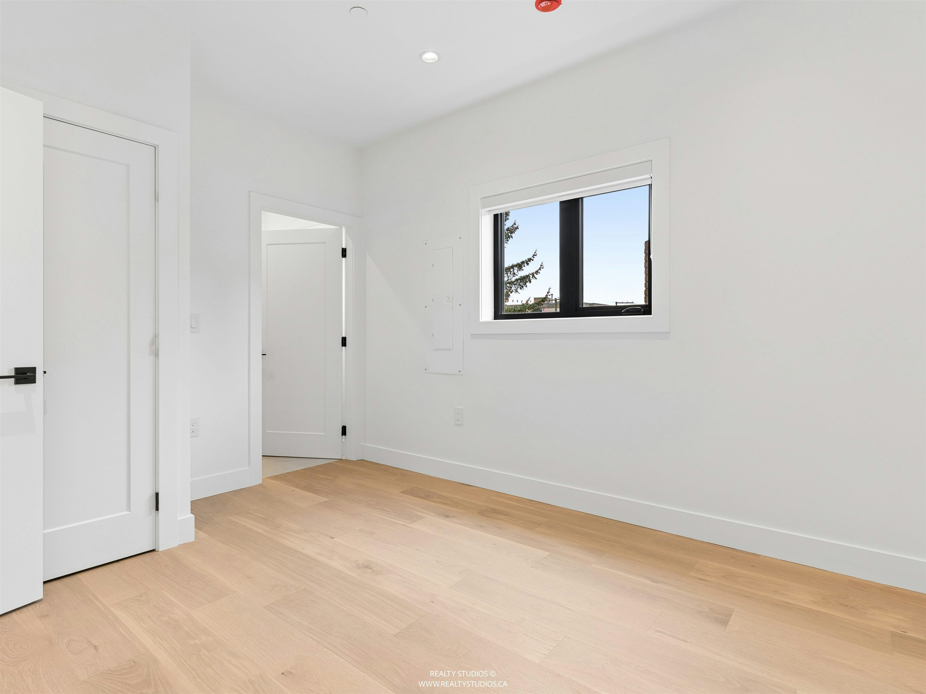 2-1986 E 8th Avenue, Vancouver, BC, V5N 1V1 - 19