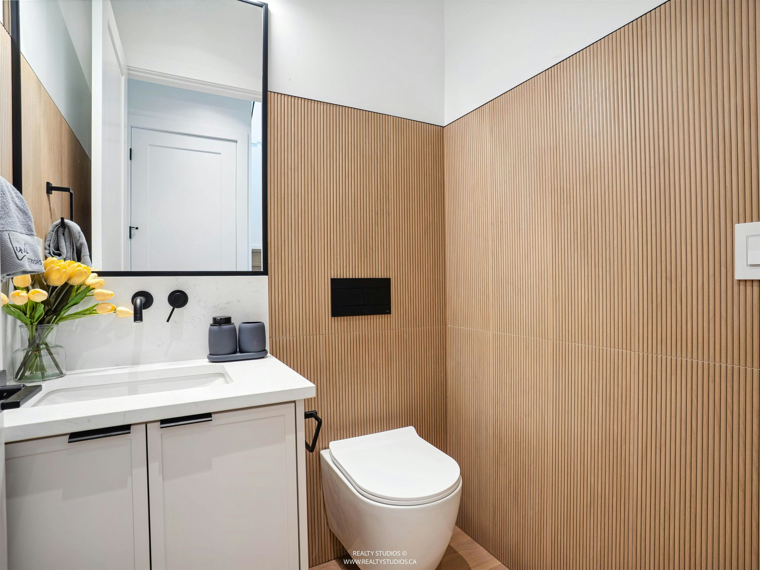 1-1986 E 8th Avenue, Vancouver, BC, V5N 1V1 - 10