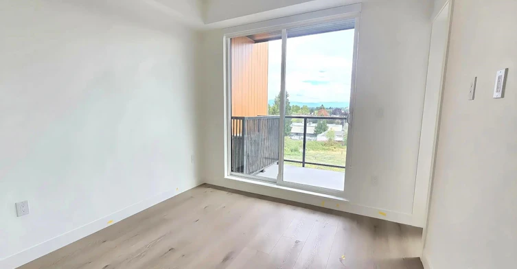 414-10405 147 Street, Surrey, BC, V3R 5X4 - 2