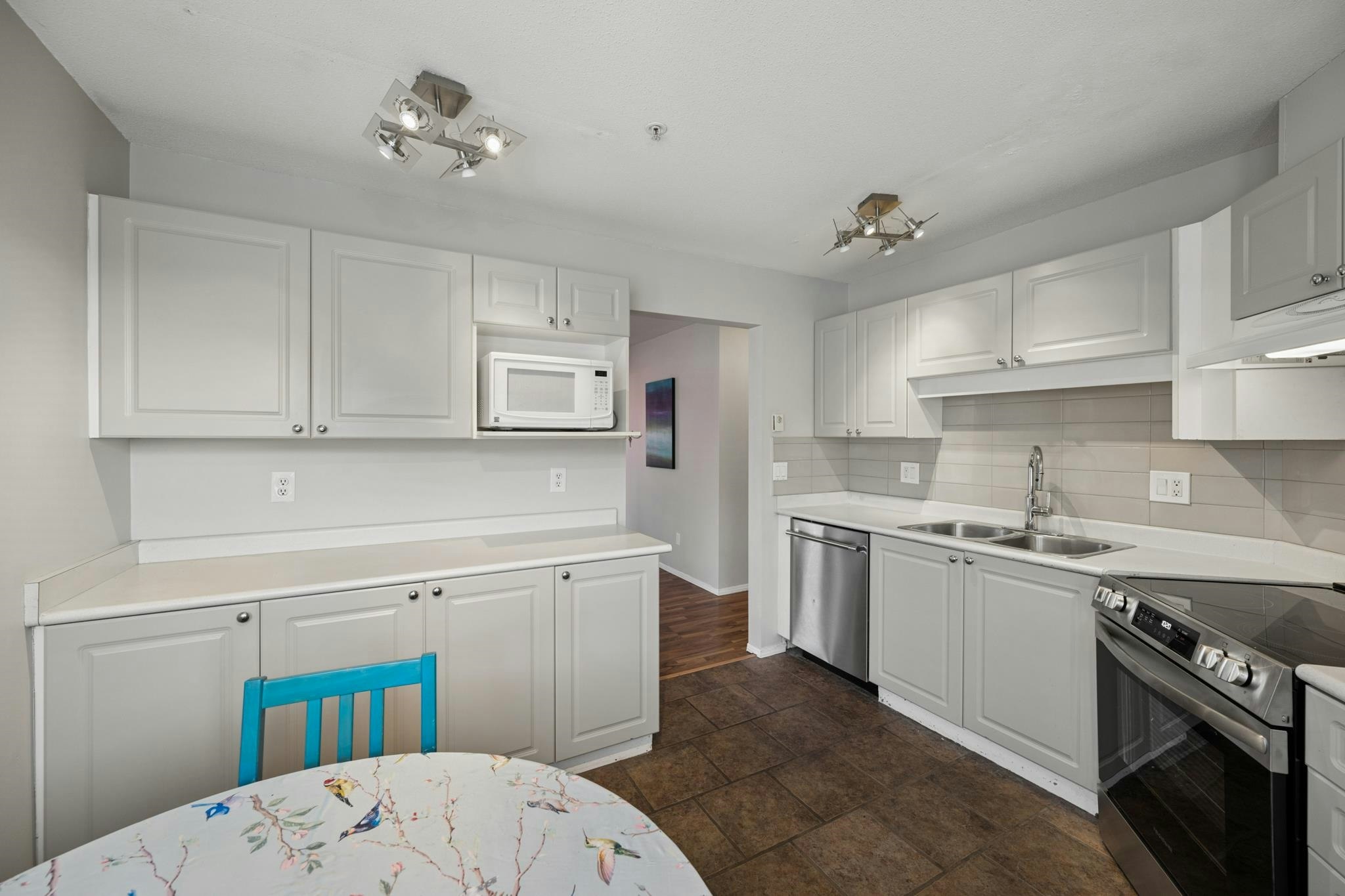 406-5765 Glover Road, Langley, BC, V3A 8M8 - 20