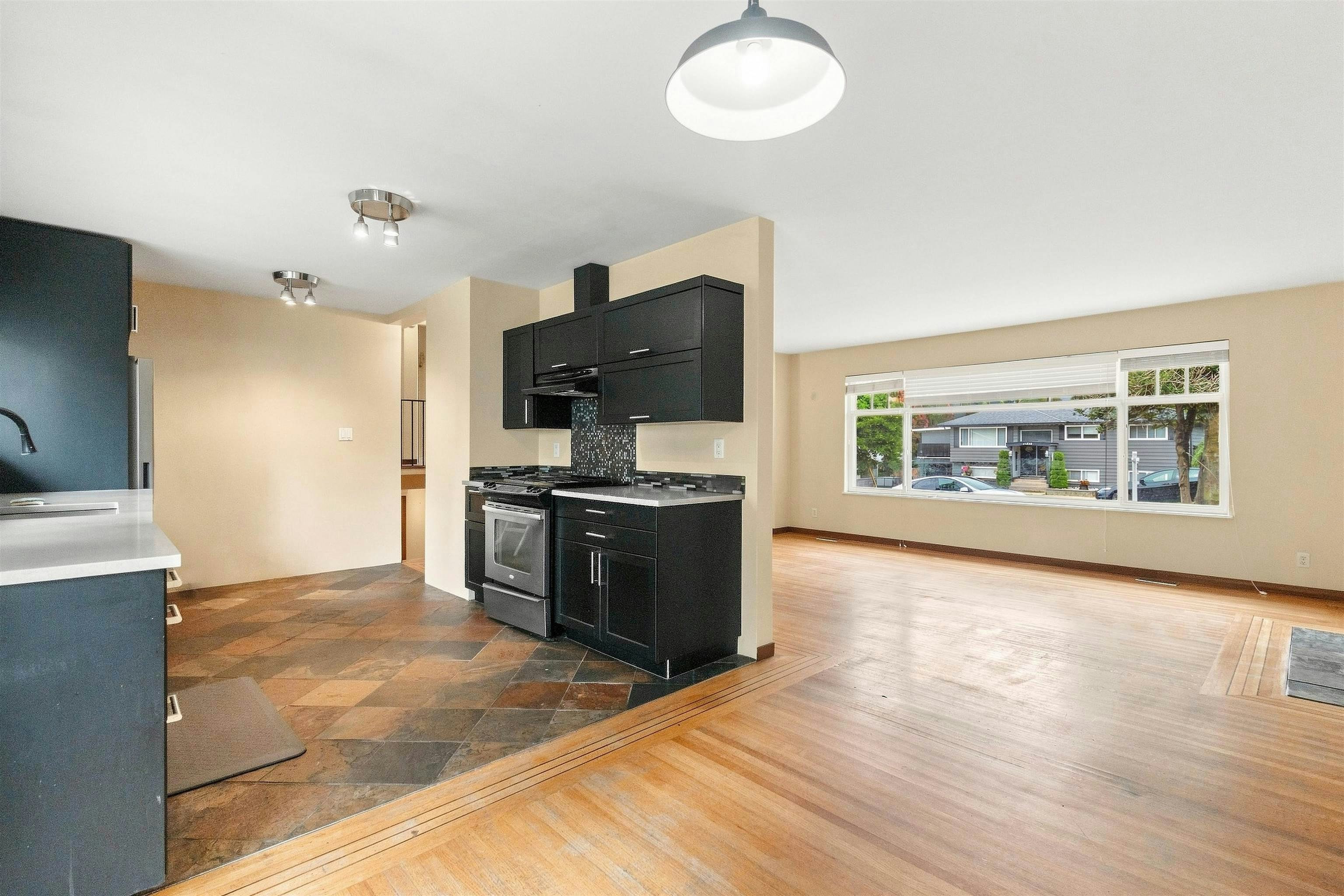 11530 95a Avenue - 4