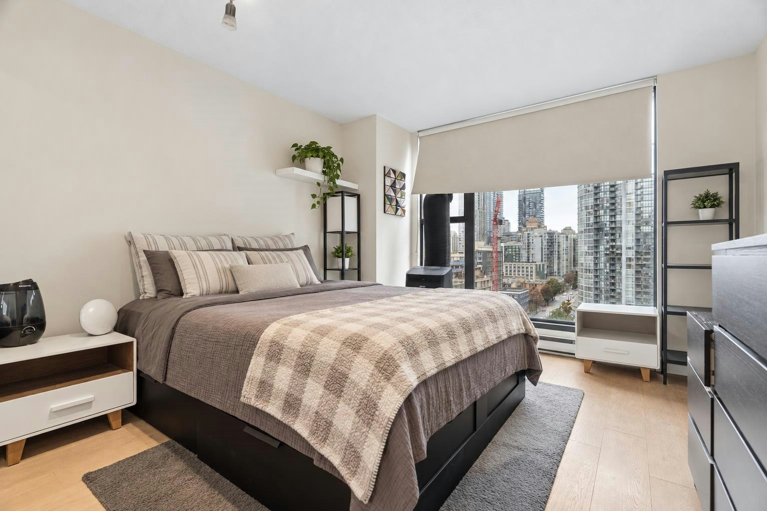 1405-1155 Homer Street, Vancouver, BC, V6B 2Y1 - 8