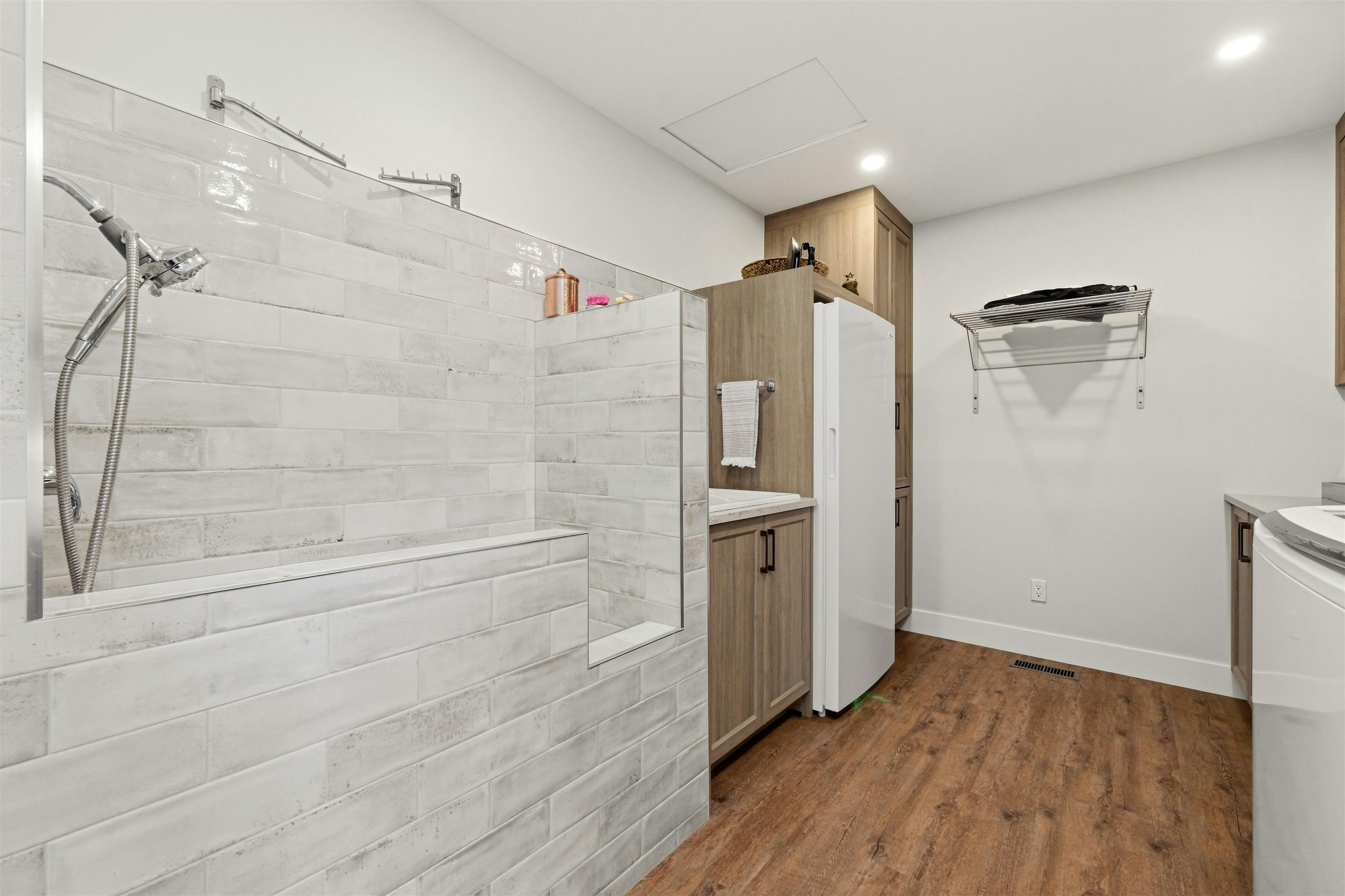23541 24 Avenue, Langley, BC, V2Z 3A2 - 23